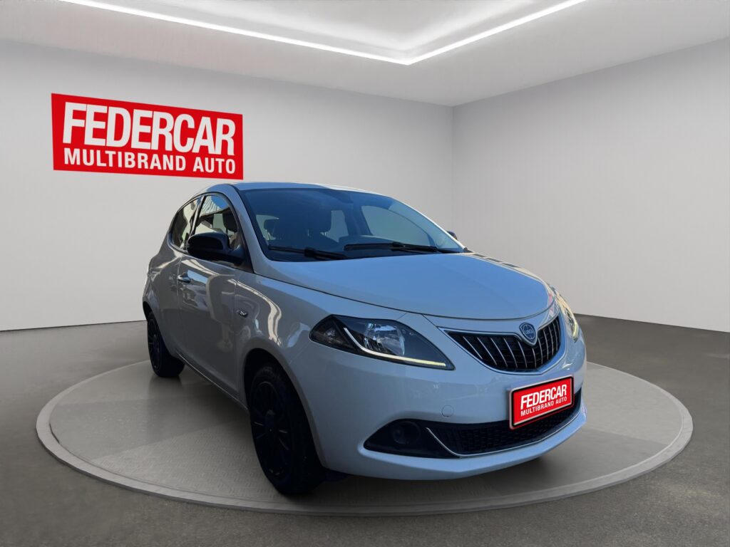 LANCIA Ypsilon 1.0 FireFly 5 porte S&S Hybrid Ecochic Silver