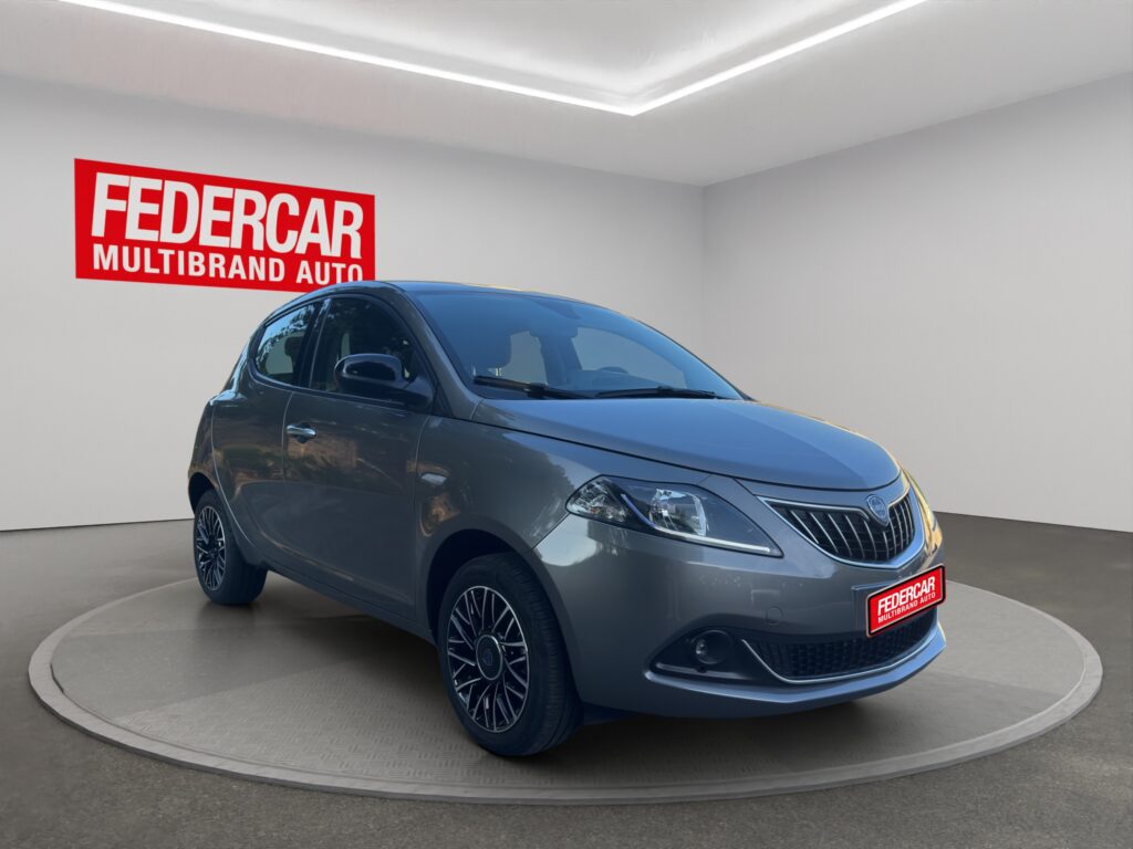 Lancia Ypsilon 1.0 FireFly 5 porte S&S Hybrid Platino