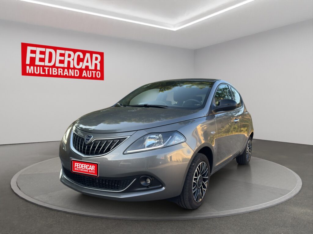 Lancia Ypsilon 1.0 FireFly 5 porte S&S Hybrid Platino