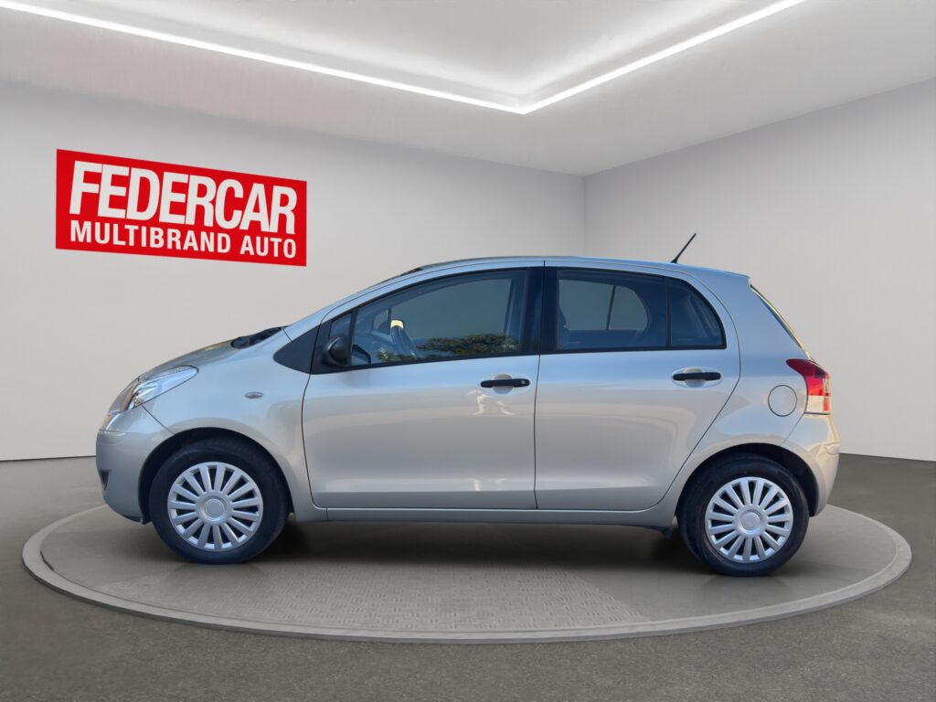 TOYOTA Yaris 1.0 5 porte Now Eco