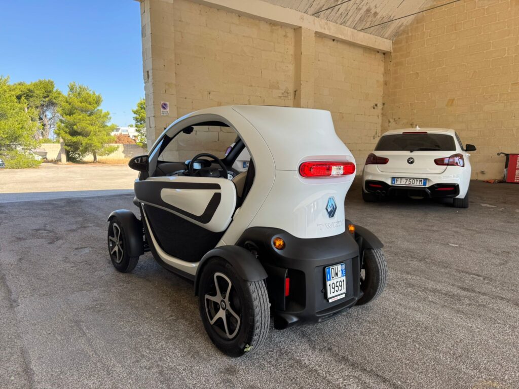 RENAULT TWIZY ELETTRICA