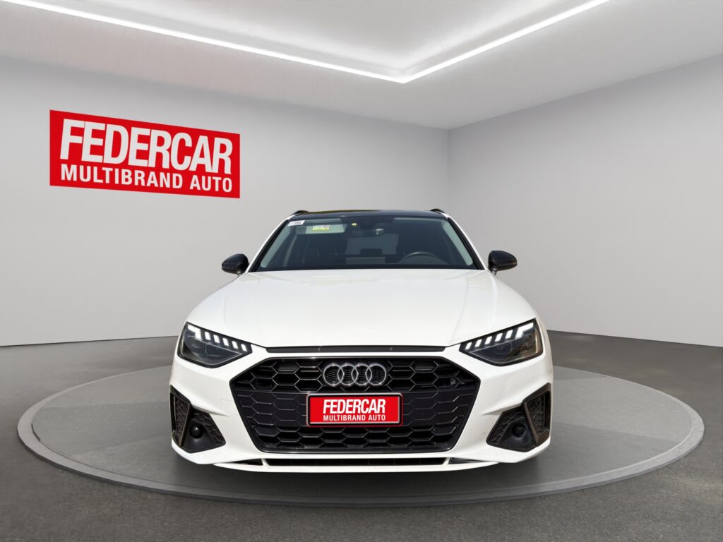 AUDI A4 Avant 35 TDI/163 CV S tronic S line edition