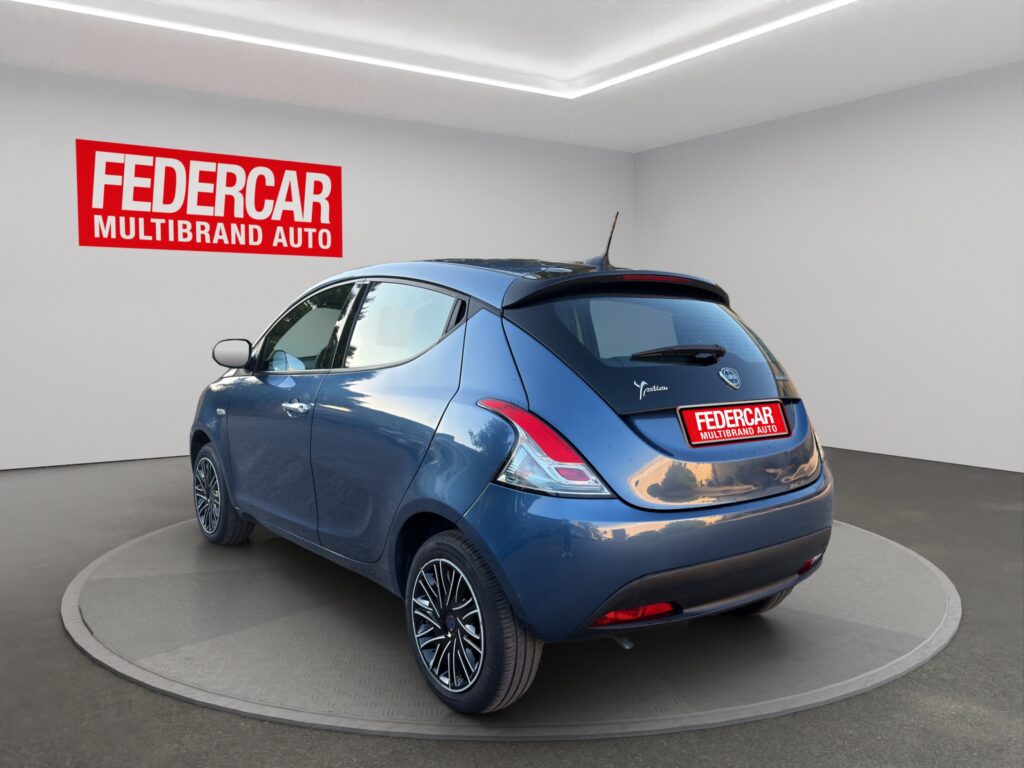 LANCIA Ypsilon 1.0 FireFly 5 porte S&S Hybrid Silver