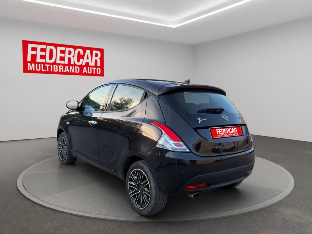 LANCIA Ypsilon 1.0 FireFly 5 porte S&S Hybrid Gold