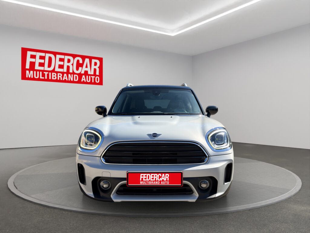 MINI 2.0 Cooper D Essential Countryman